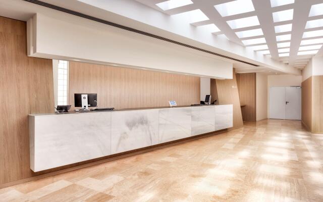 Отель Melia Calviá Beach