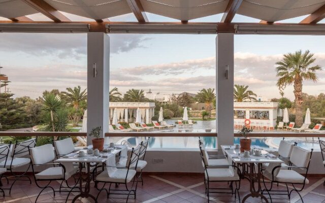 Porto Naxos Hotel