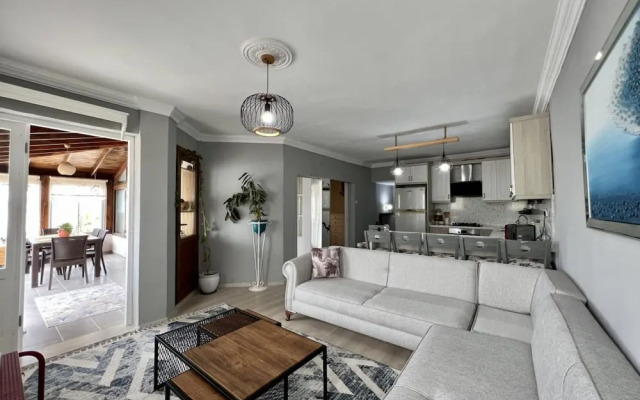 House Close to Beach With a Sea View in Bodrum