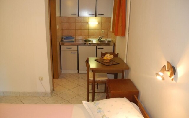 Studio Damir 2 pax in Crikvenica