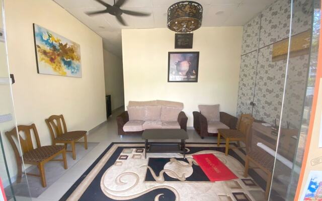OYO Home 90904 Ray Yan Guesthouse