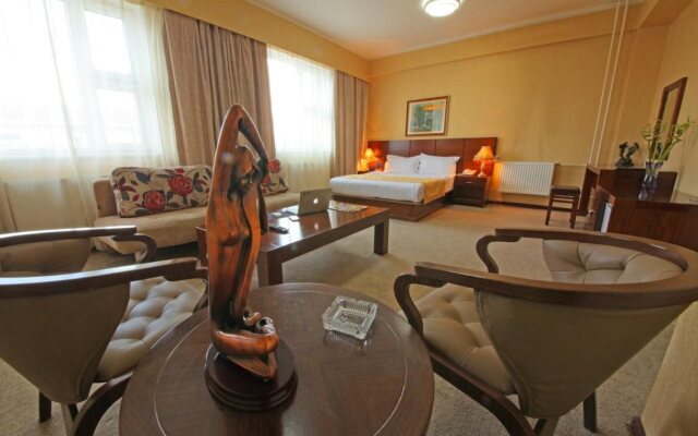 New World Hotel