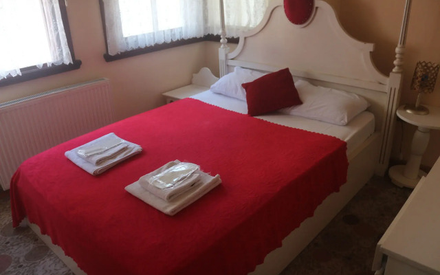 Yalı Hotel