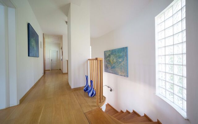 Villa Almadria Luxury Bed & Breakfast