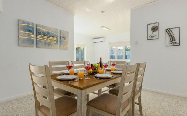 3BR Home w Pool in Downtown 5min Walk 2 Beach