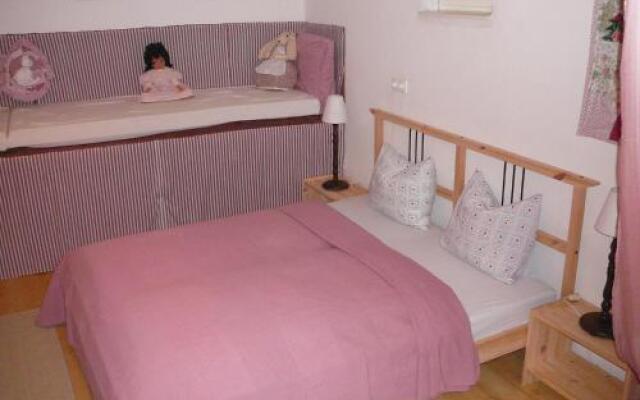 Horvátkert Guesthouse