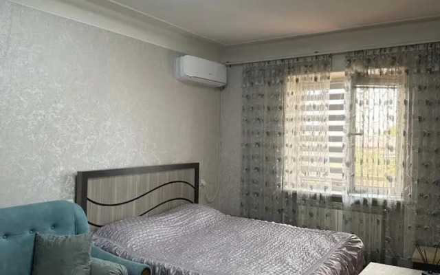 Yerevan nice apartment with balcony for rent