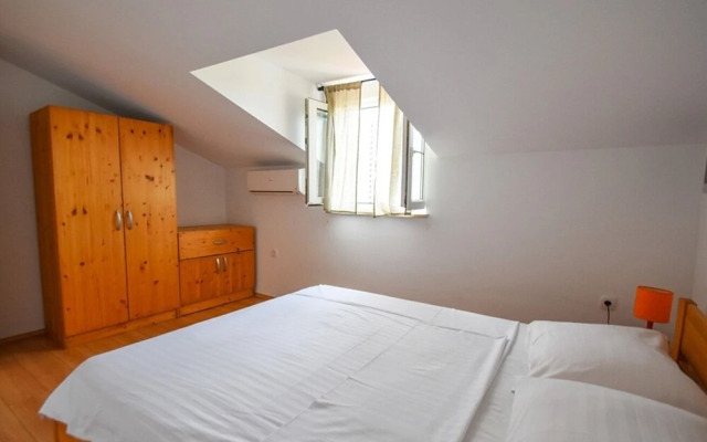 Lidija - Family Friendly & Close to the sea - A1