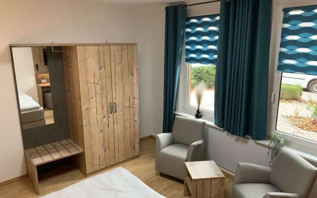 Amazing Holiday Home Near the Lake