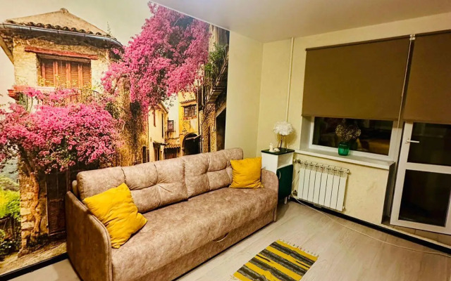 Апартаменты на Семчинская 11