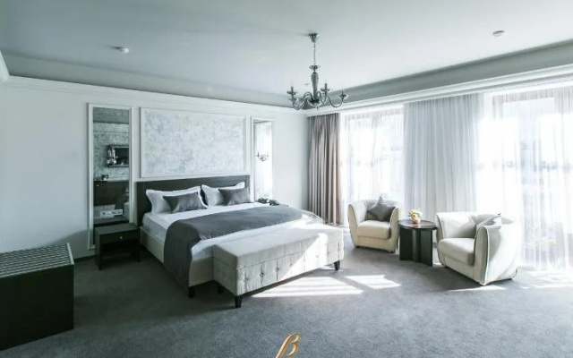 Bon Hotel