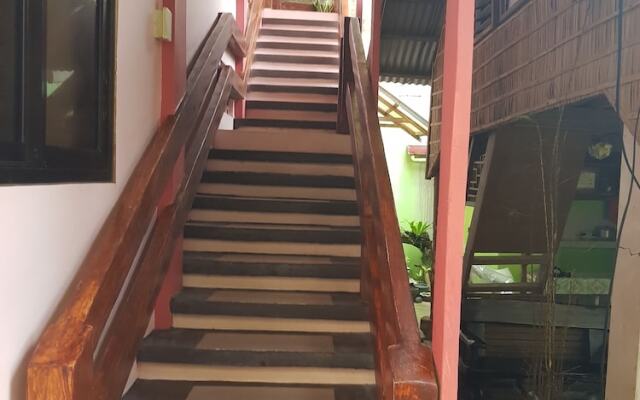 Desiree's Lodge And Transient House, Baler Aurora
