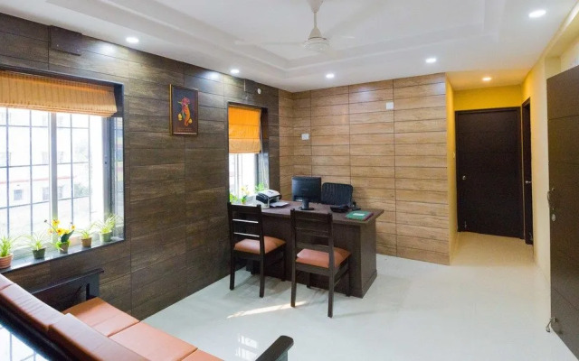 Treebo Trip Newtown Classic