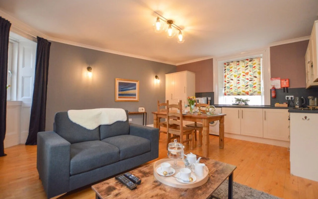 The Gallery Apartment