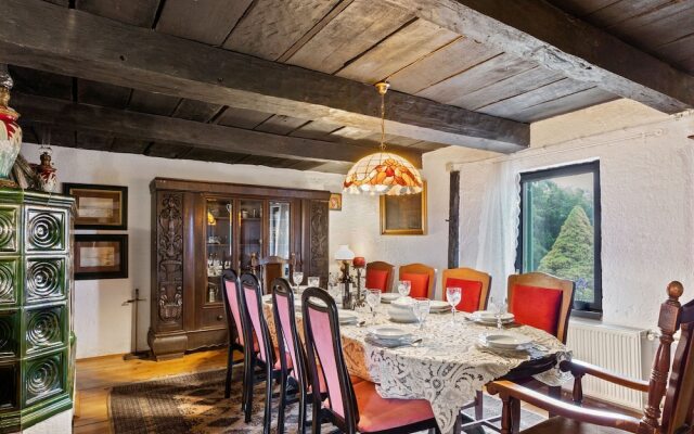 Traditional Holiday Home in Zagreb with Garden