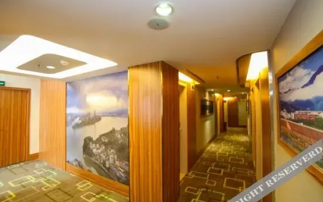 Ease Hotel · Fun (Yichang Yiling Creek Tower)