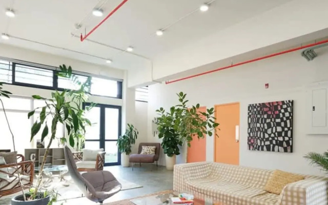 w Monochrome Loft in Santa Ana