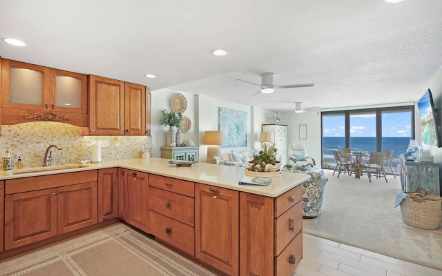 Vast Oceanfront Views Pool Patio Tennis