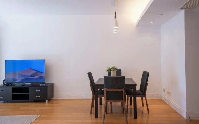 Tyms 1BR 1BA Apt Xujiahui Metro