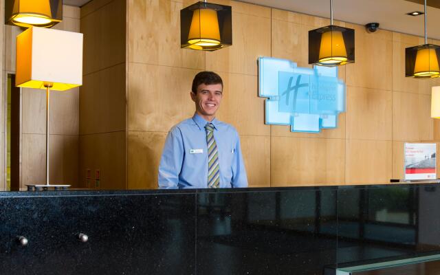 Holiday Inn Express London-Epsom Downs by IHG
