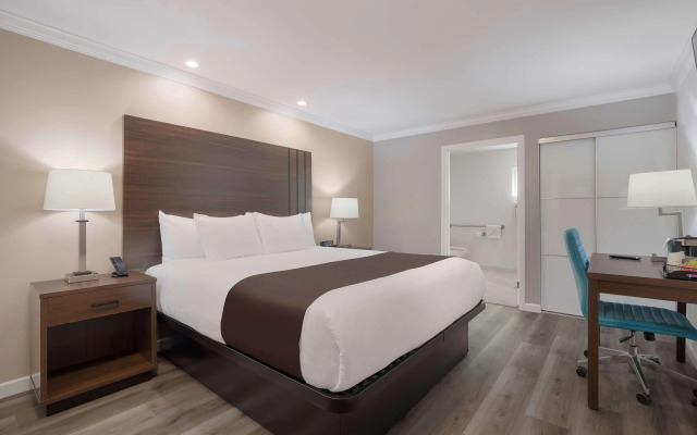 SureStay Plus By Best Western Upland Ontario North