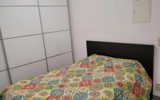 Studio 105 op zeedijk met frontaal zeezicht 1ste verdiep