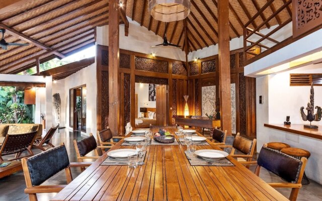 Luxury Balinese 3-bedroom Villa in Seminyak - A Popular Choice!