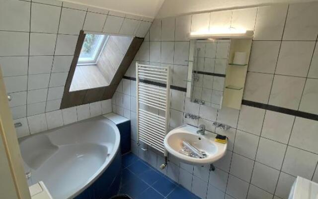 Othman Appartements Groß Buchholzer Straße 16a