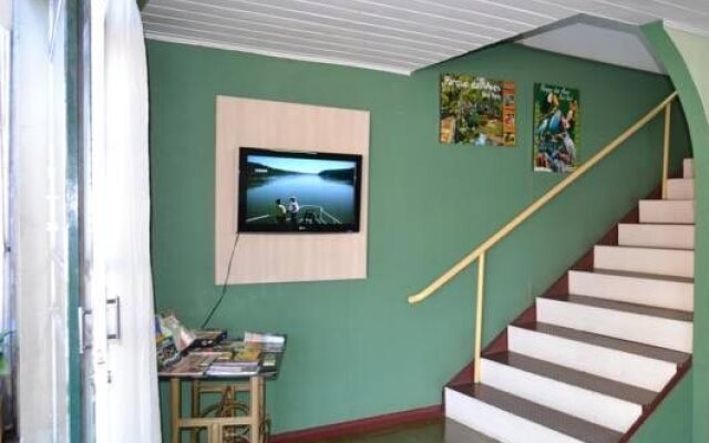 Eduardo Hotel