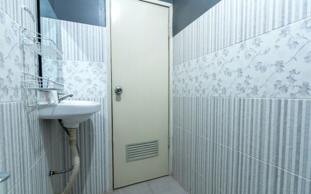 OYO 1421 Kasmaran Guest House Syariah