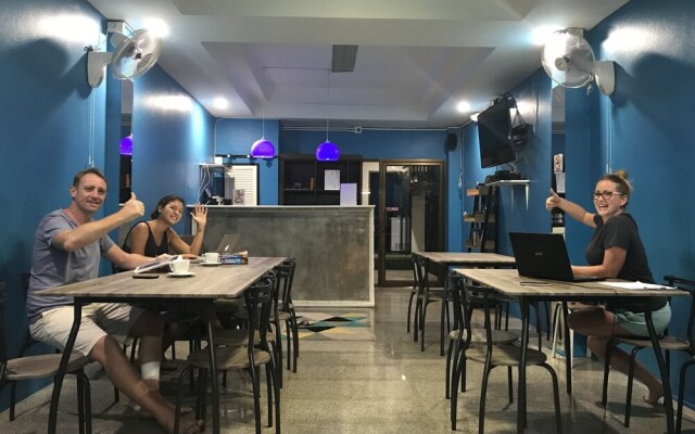 Coasters Hostel and Cafe