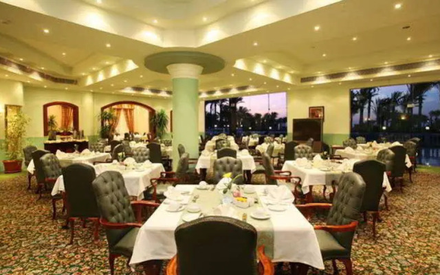 Tropicana Grand Azure