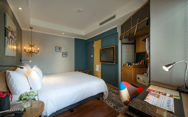Bespoke Trendy Hotel Hanoi