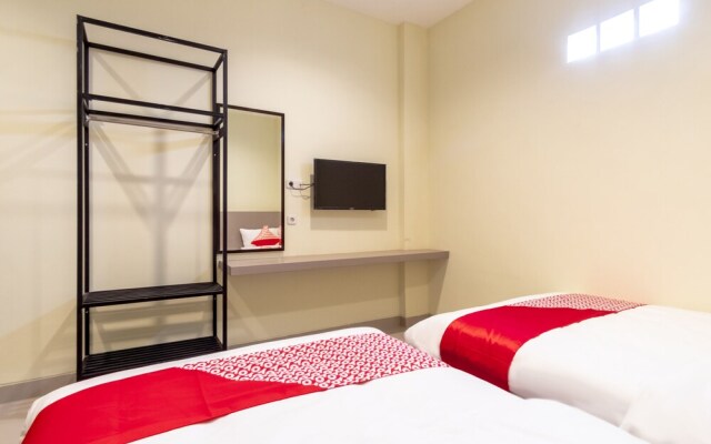 Bukit Toedjoeh Residence Syariah by OYO Rooms