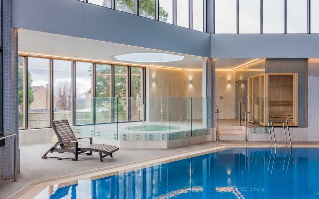 Blunsdon House Hotel