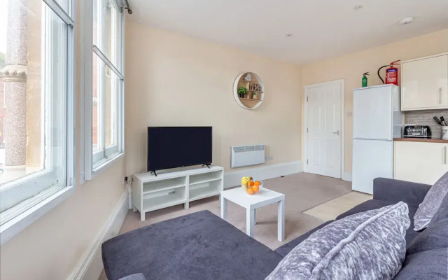 Worcester City Centre Apartment - 2 Bedrooms