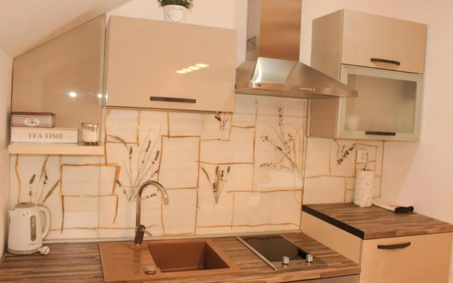 Studio apartman Lakasa