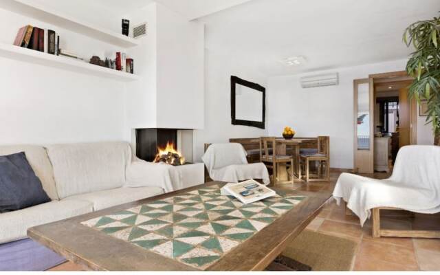 Apartment - 2 Bedrooms with Sea views - 106179