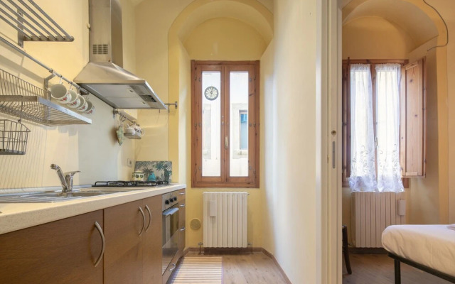 Romantic Pitti by Mmega