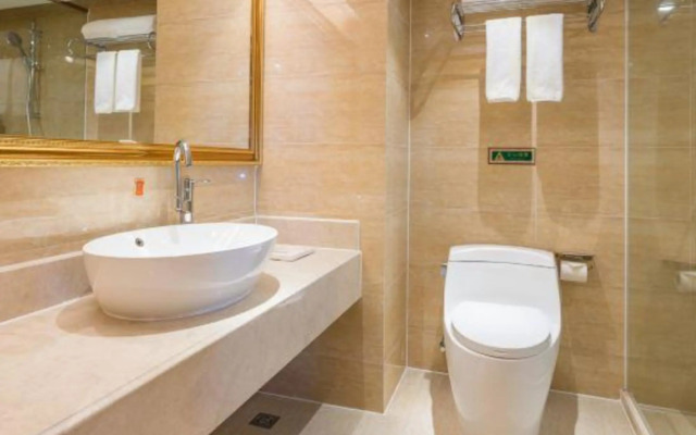 Vienna Hotel (Dongguan Huangjiang Meitang Subway Station Brnch)