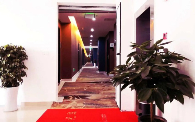 City 118 selected chain hotel (Chengdu CHUANSHI Damian subway station store)