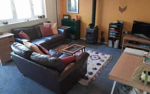 Charming Cabin Near Snowdonia National Park