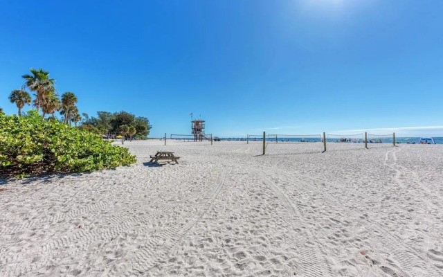 Anna Maria Island Surfside Bungalow