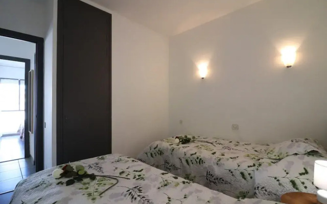 Apartment in Roses With Balcony