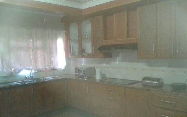 Den View Guest House