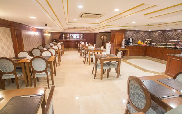 Отель Taksim Stera