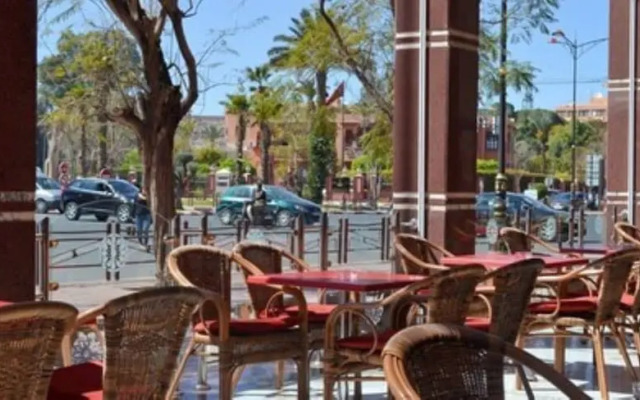 Appart Hotel Les Ambassadeurs