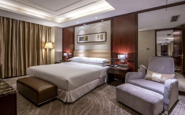 Crowne Plaza Tianjin Binhai Center, an IHG Hotel