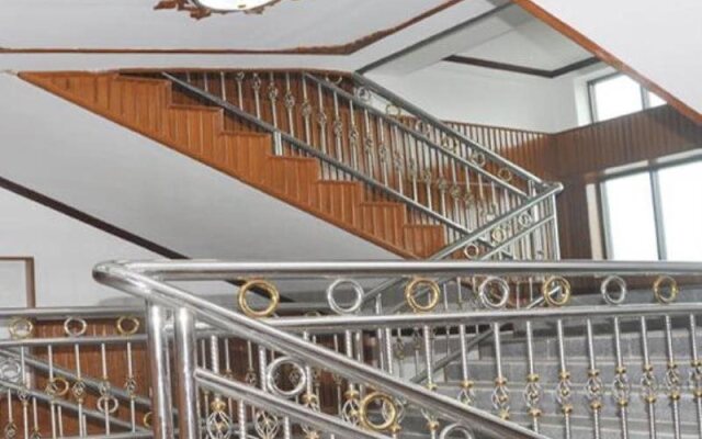 Golden Star Hotel