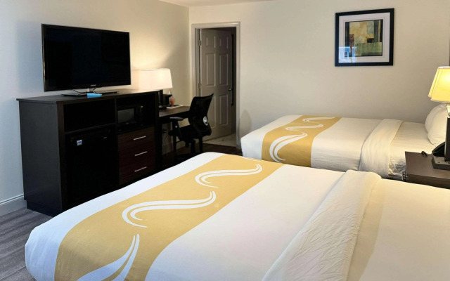 Quality Inn Creekside - Downtown Gatlinburg